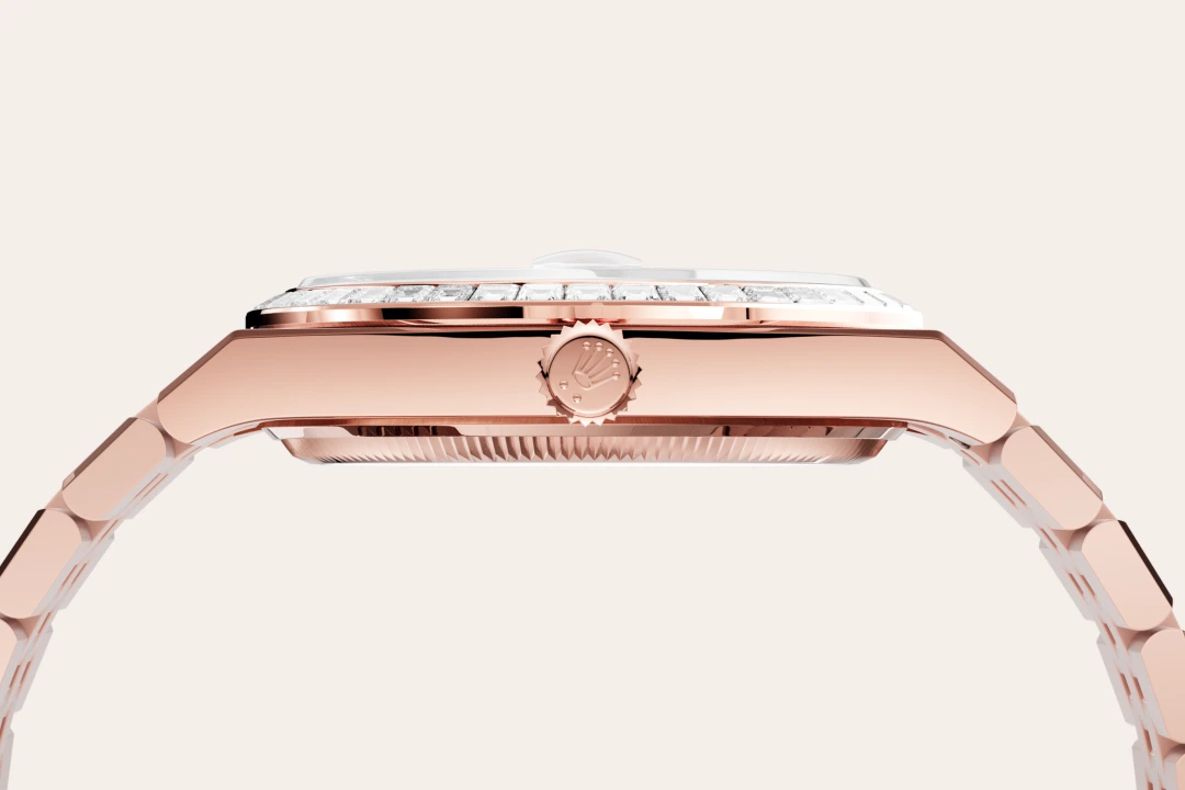 18 ct Everose gold - Chang Ein Hong