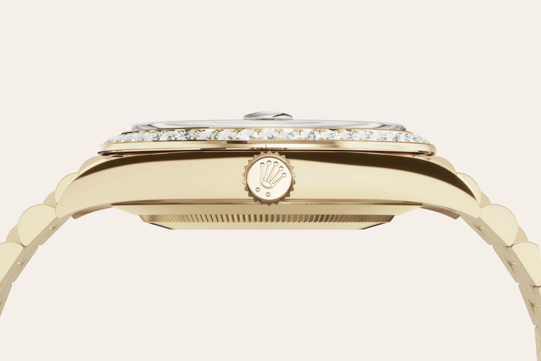 18 ct yellow gold - Chang Ein Hong