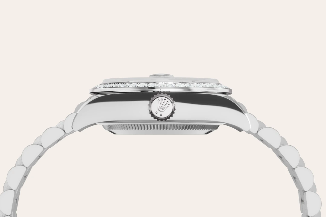 18 ct white gold - Chang Ein Hong