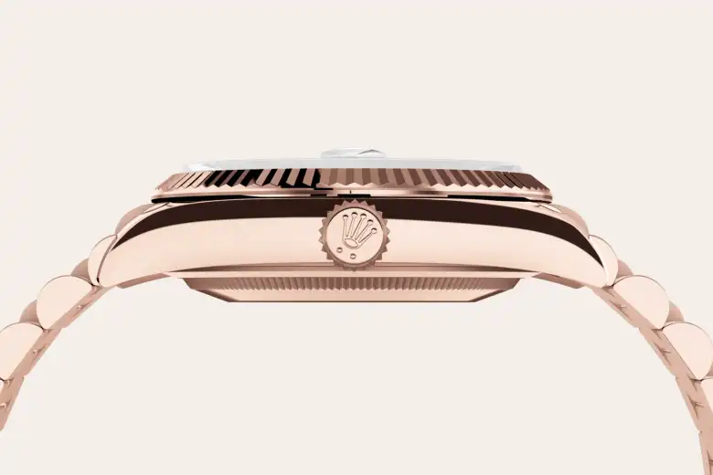 18 ct Everose gold - Chang Ein Hong