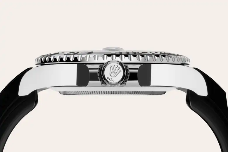 18 ct white gold - Chang Ein Hong