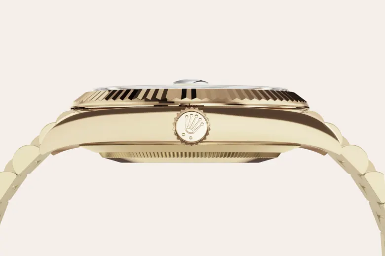 18 ct yellow gold - Chang Ein Hong