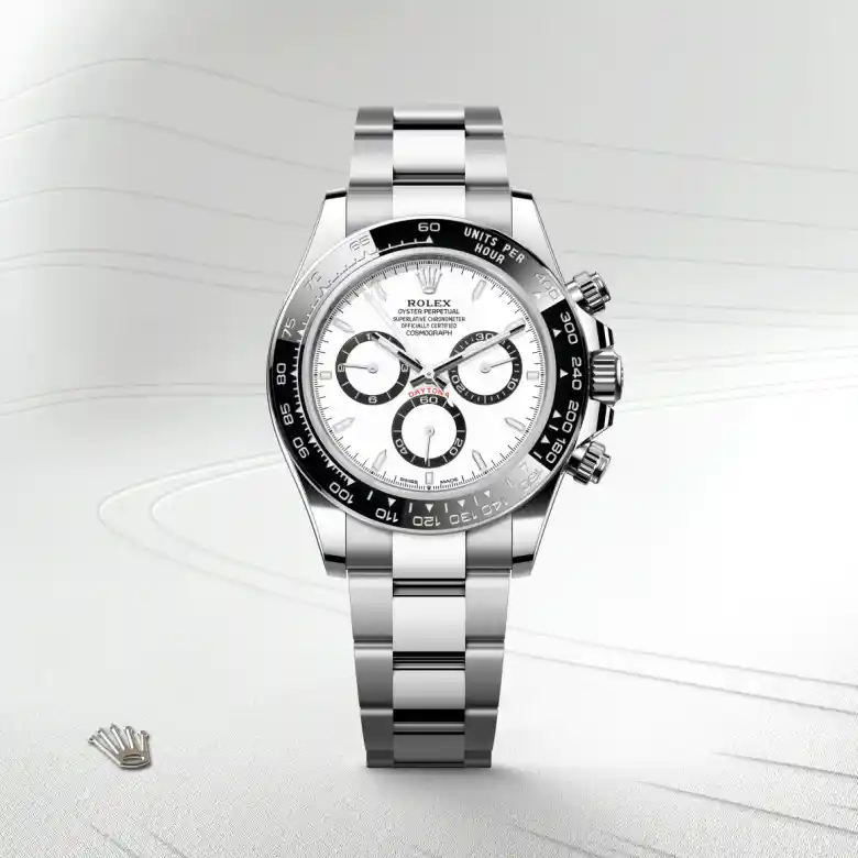 The The Rolex Cosmograph Daytona in Oystersteel shown against a muted, elegant background. - Chang Ein Hong