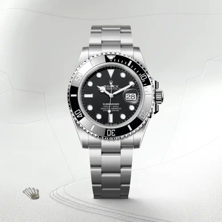 The The Rolex Submariner Date in Oystersteel shown against a muted, elegant background. - Chang Ein Hong
