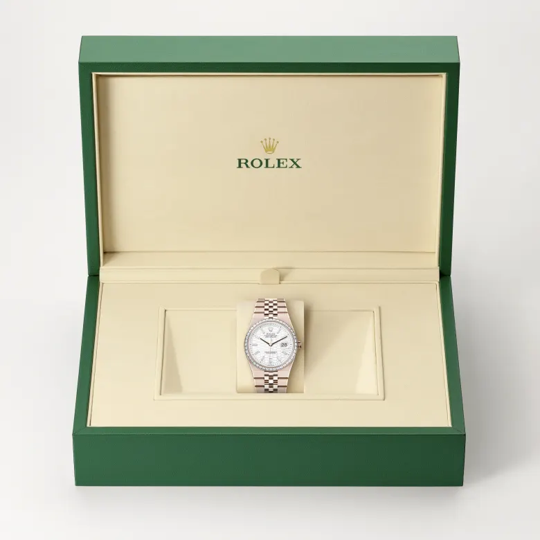 The The Rolex Land-Dweller 36 in Everose gold and diamonds in the Rolex presentation box. - Chang Ein Hong