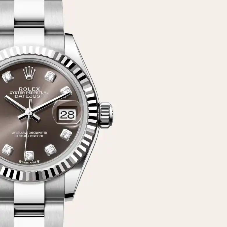 A close-up view of the The Rolex Lady-Datejust in Oystersteel and white gold. - Chang Ein Hong