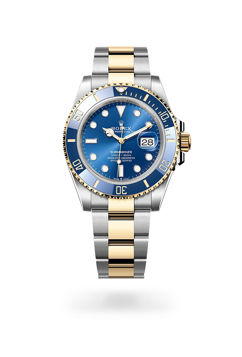 Rolex Submariner Date 41 mm in yellow Rolesor with blue dial, unidirectional rotatable blue Cerachrom bezel and Oyster bracelet - Chang Ein Hong